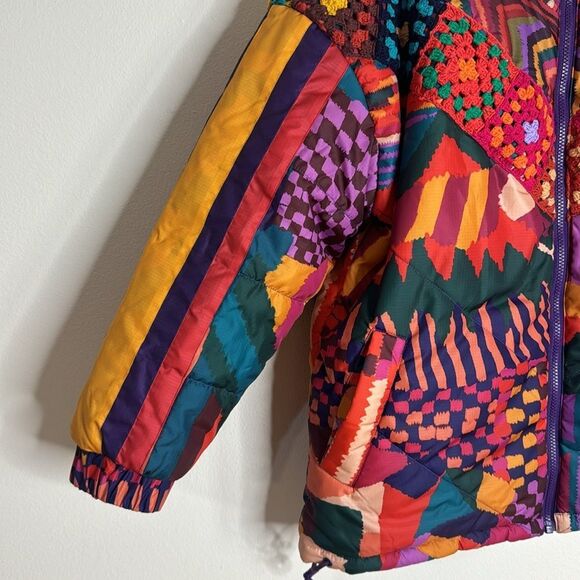 Farm Rio ABSTRACT PATCHES REVERSIBLE PUFFER JACKET colorful crochet XS M - Picture 8 of 16